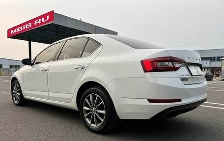 Skoda Octavia, 2022 год, 1 250 000 рублей, 7 фотография