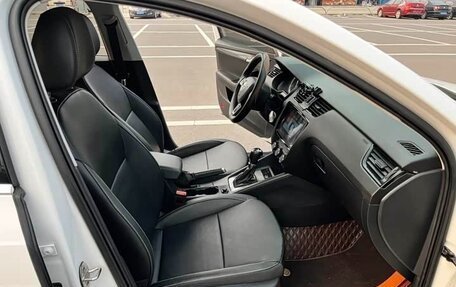 Skoda Octavia, 2022 год, 1 250 000 рублей, 17 фотография