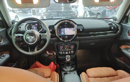 MINI Clubman, 2023 год, 2 355 124 рублей, 9 фотография