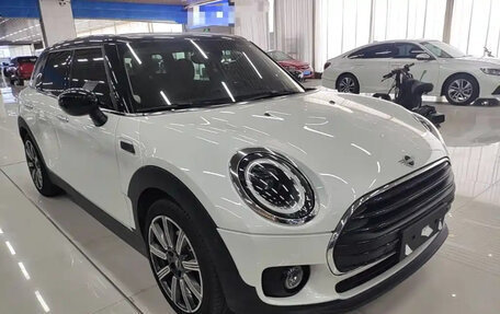 MINI Clubman, 2023 год, 2 355 124 рублей, 3 фотография