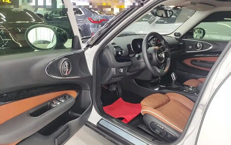 MINI Clubman, 2023 год, 2 355 124 рублей, 15 фотография