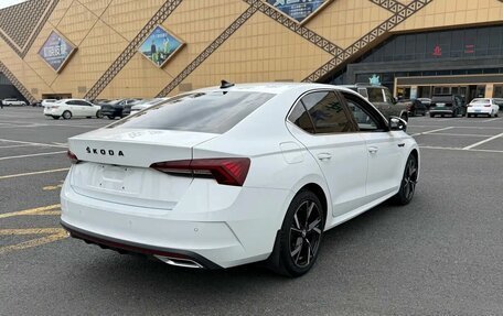 Skoda Octavia IV, 2023 год, 2 180 000 рублей, 8 фотография