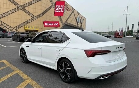 Skoda Octavia IV, 2023 год, 2 180 000 рублей, 11 фотография