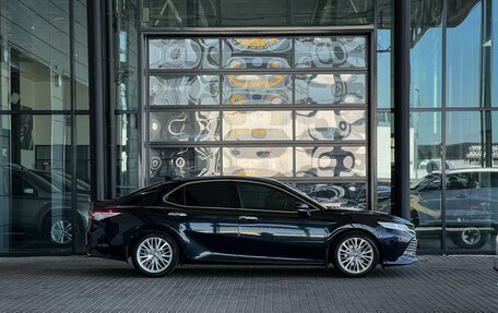 Toyota Camry, 2019 год, 2 999 000 рублей, 8 фотография