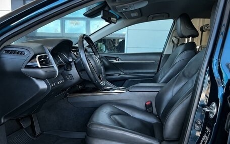Toyota Camry, 2019 год, 2 999 000 рублей, 13 фотография
