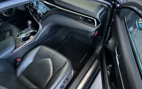 Toyota Camry, 2019 год, 2 999 000 рублей, 17 фотография