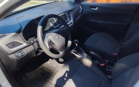 Hyundai Solaris II рестайлинг, 2020 год, 1 350 000 рублей, 10 фотография