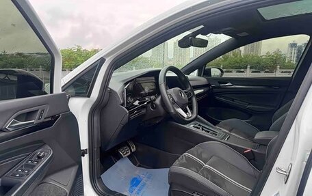 Volkswagen Golf VIII, 2023 год, 1 545 000 рублей, 16 фотография