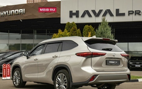 Toyota Highlander, 2025 год, 4 898 000 рублей, 5 фотография