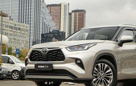 Toyota Highlander, 2025 год, 4 898 000 рублей, 27 фотография