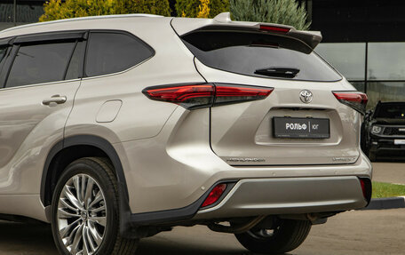 Toyota Highlander, 2025 год, 4 898 000 рублей, 29 фотография