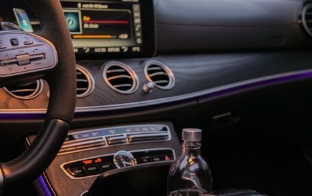 Mercedes-Benz E-Класс AMG, 2018 год, 5 300 000 рублей, 18 фотография