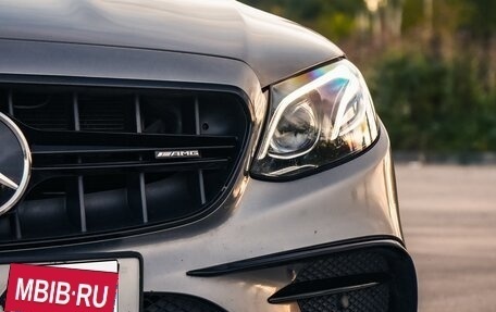 Mercedes-Benz E-Класс AMG, 2018 год, 5 300 000 рублей, 15 фотография