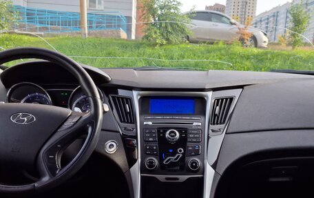 Hyundai Sonata VI, 2011 год, 1 150 000 рублей, 4 фотография