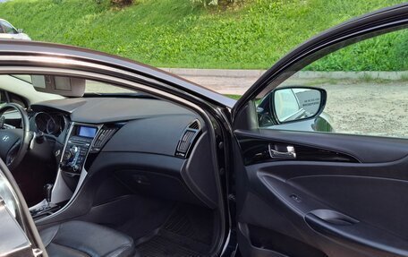 Hyundai Sonata VI, 2011 год, 1 150 000 рублей, 5 фотография