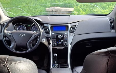 Hyundai Sonata VI, 2011 год, 1 150 000 рублей, 6 фотография