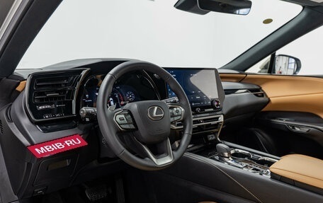 Lexus RX IV рестайлинг, 2025 год, 7 990 000 рублей, 12 фотография