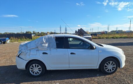 Renault Logan II, 2018 год, 580 000 рублей, 4 фотография
