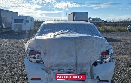 Renault Logan II, 2018 год, 580 000 рублей, 5 фотография