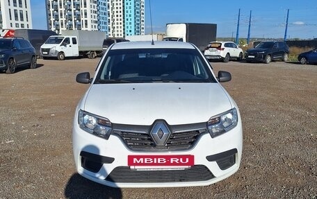 Renault Logan II, 2018 год, 580 000 рублей, 3 фотография