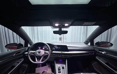 Volkswagen Golf VIII, 2023 год, 1 555 000 рублей, 9 фотография