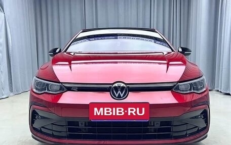 Volkswagen Golf VIII, 2023 год, 1 555 000 рублей, 3 фотография