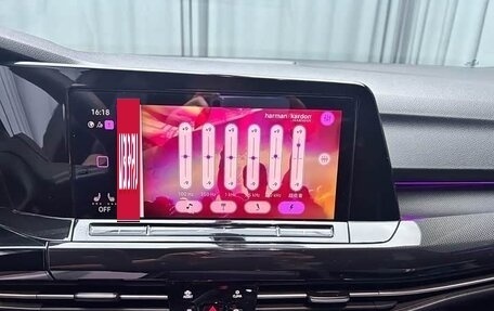 Volkswagen Golf VIII, 2023 год, 1 555 000 рублей, 14 фотография