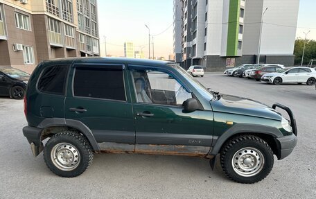 Chevrolet Niva I рестайлинг, 2005 год, 235 000 рублей, 2 фотография