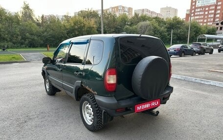Chevrolet Niva I рестайлинг, 2005 год, 235 000 рублей, 5 фотография