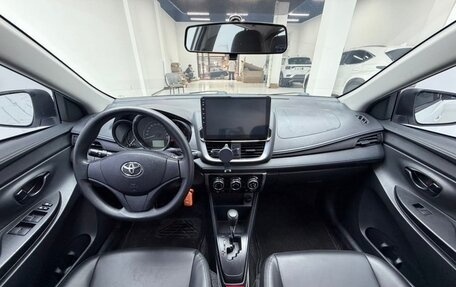 Toyota Yaris, 2021 год, 1 301 690 рублей, 7 фотография
