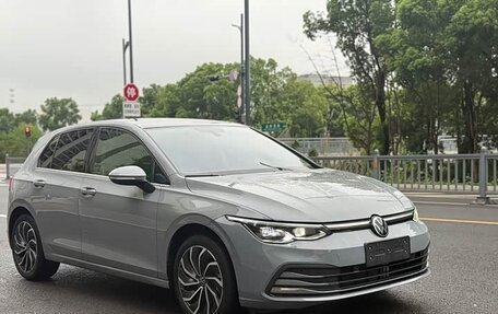 Volkswagen Golf VIII, 2022 год, 1 550 000 рублей, 3 фотография