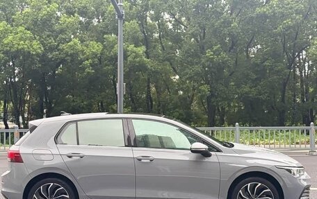 Volkswagen Golf VIII, 2022 год, 1 550 000 рублей, 4 фотография