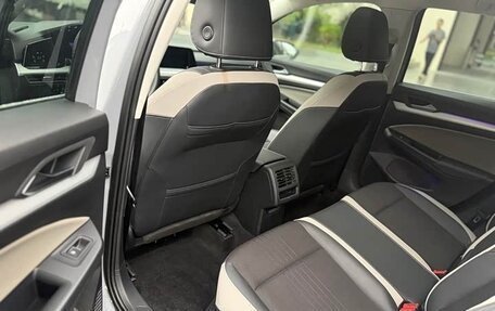 Volkswagen Golf VIII, 2022 год, 1 550 000 рублей, 11 фотография