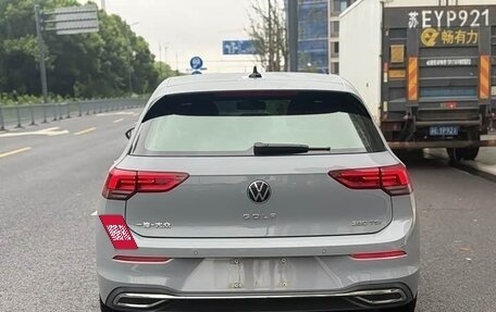 Volkswagen Golf VIII, 2022 год, 1 550 000 рублей, 7 фотография