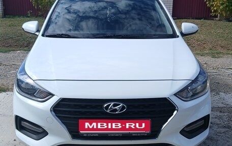 Hyundai Solaris II рестайлинг, 2019 год, 1 450 000 рублей, 1 фотография