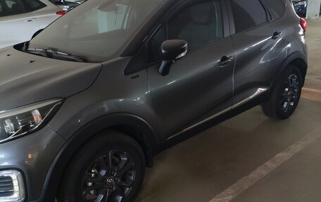 Renault Kaptur I рестайлинг, 2021 год, 1 850 000 рублей, 3 фотография