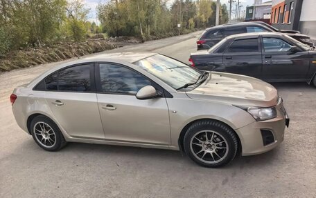 Chevrolet Cruze II, 2011 год, 550 000 рублей, 8 фотография