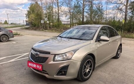 Chevrolet Cruze II, 2011 год, 550 000 рублей, 3 фотография