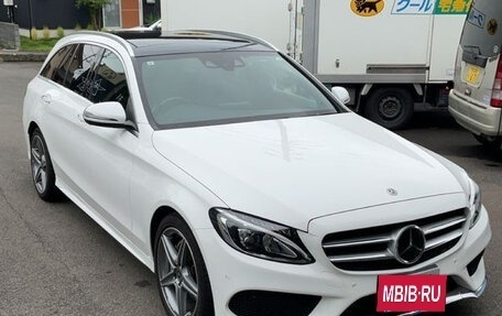 Mercedes-Benz C-Класс, 2017 год, 1 550 000 рублей, 2 фотография