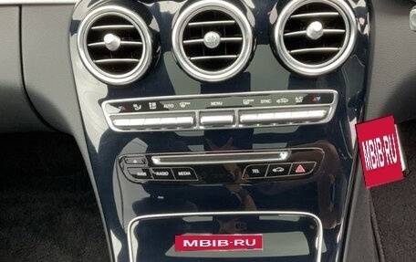 Mercedes-Benz C-Класс, 2017 год, 1 550 000 рублей, 24 фотография