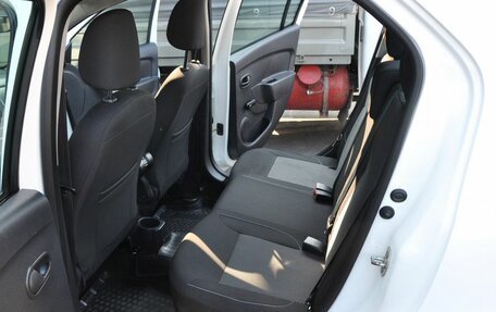Renault Logan II, 2019 год, 1 060 000 рублей, 13 фотография