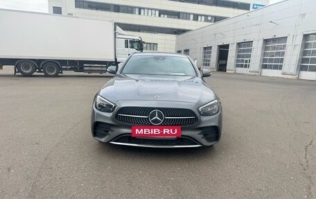 Mercedes-Benz E-Класс, 2021 год, 3 490 000 рублей, 2 фотография