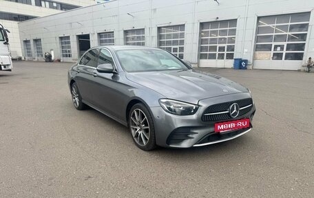 Mercedes-Benz E-Класс, 2021 год, 3 490 000 рублей, 3 фотография