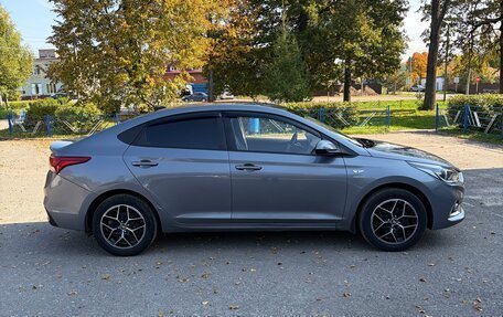 Hyundai Solaris II рестайлинг, 2019 год, 1 350 000 рублей, 3 фотография