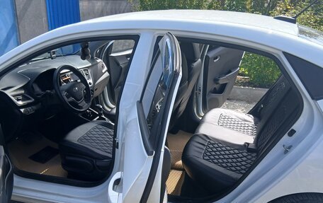 Hyundai Solaris II рестайлинг, 2019 год, 1 450 000 рублей, 8 фотография