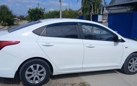 Hyundai Solaris II рестайлинг, 2019 год, 1 450 000 рублей, 3 фотография
