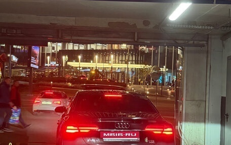 Audi A8, 2015 год, 1 700 000 рублей, 24 фотография