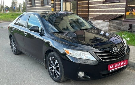 Toyota Camry, 2011 год, 1 650 000 рублей, 3 фотография
