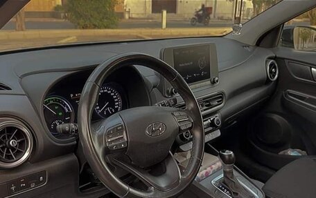 Hyundai Kona I, 2023 год, 2 230 000 рублей, 5 фотография