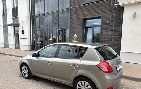 KIA cee'd I рестайлинг, 2010 год, 580 000 рублей, 3 фотография